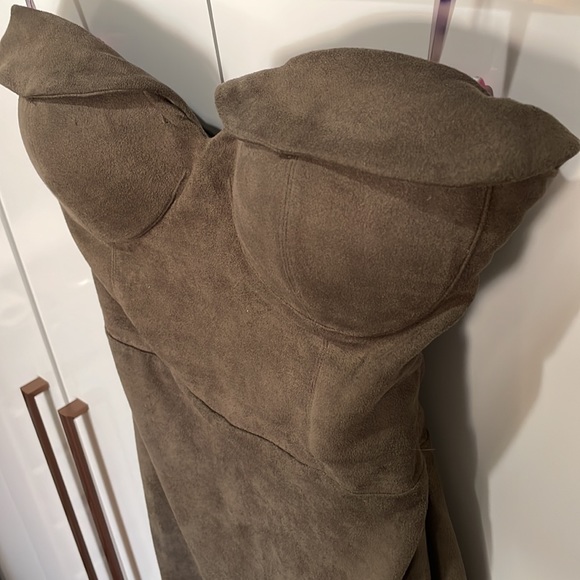 House Of CB London Pia Suedette Dress Taupe - Picture 3 of 13